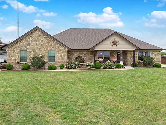 3rd image of 6105 Pin Oak Ct