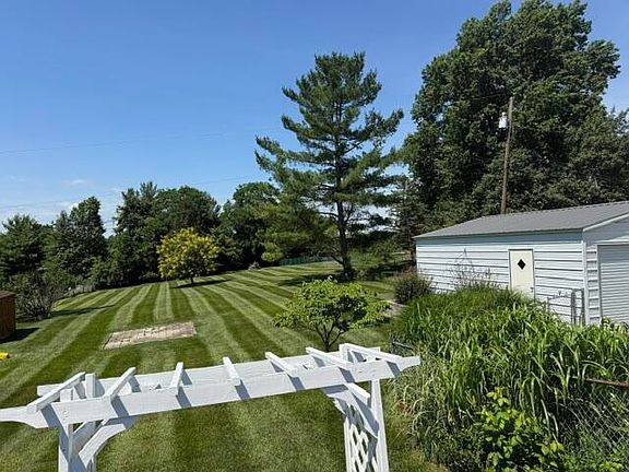 4th image of 10129 Duncan Dr