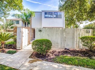 56 Chervil Cmn, Lake Jackson, TX 77566
