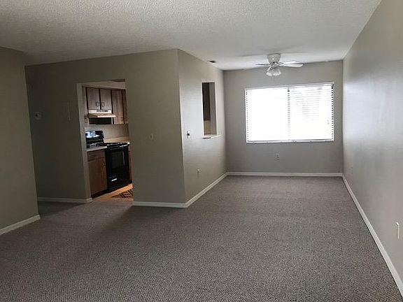 Living/Dining Area