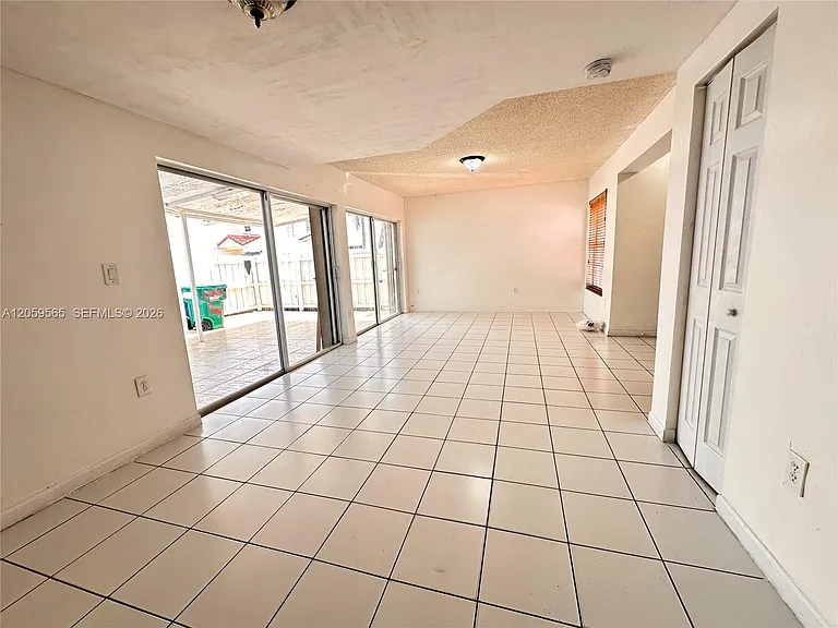 12681 NW 7th Trl — Photo 4