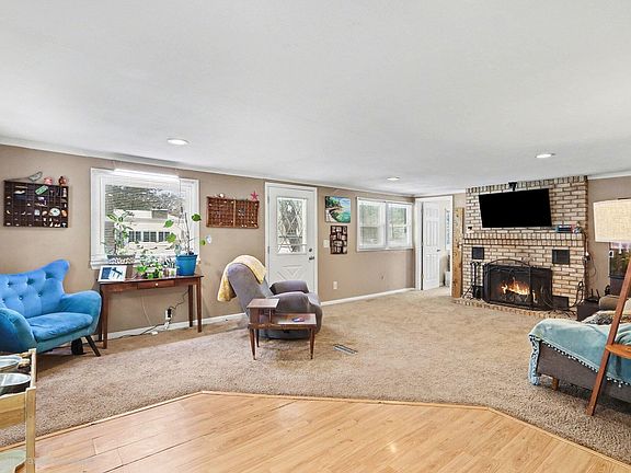 5th image of 2427 Vanderbilt Ave