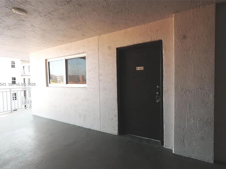 9915 W Okeechobee Rd #2404 — Photo 21
