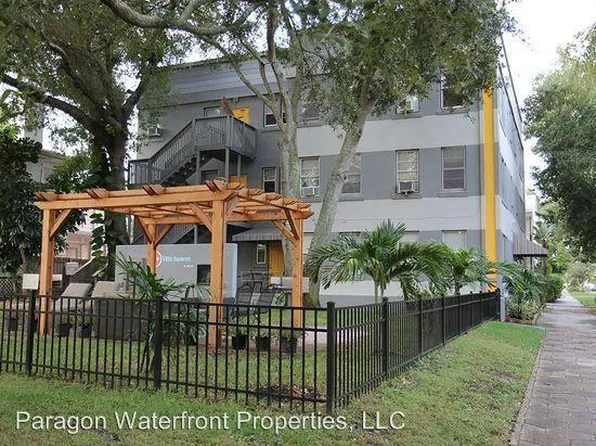 336 8th Ave NE APT 1, Saint Petersburg, FL 33701