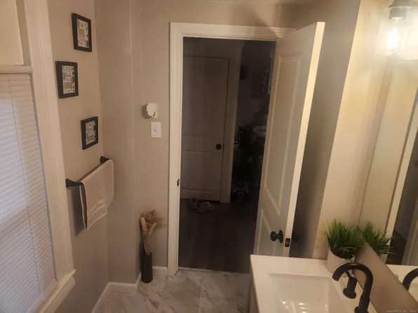 515 Liberty Street #515, Meriden, CT 06450