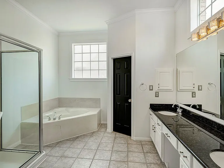 5207 Blossom St — Photo 15