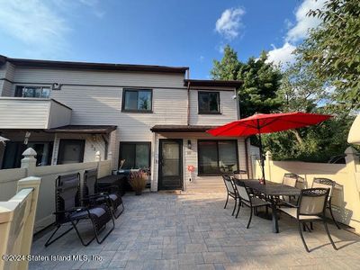 30 Selvin Loop, Staten Island, NY, 10303