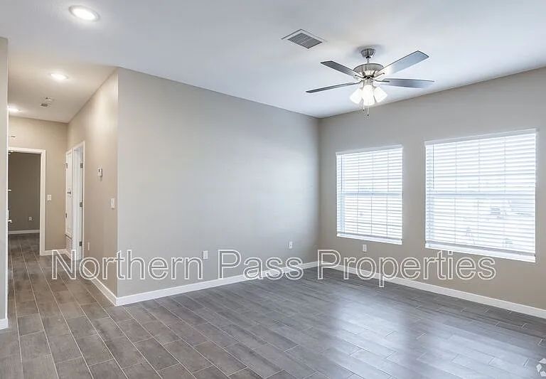 9779 McCombs St E #4 — Photo 2
