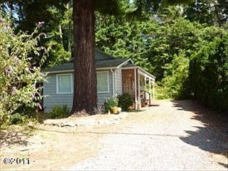3rd image of 319 1st St