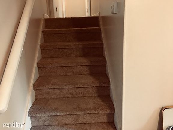 5th image of 552 Plantation Blvd