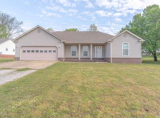 224 Lindsey Ln, Paragould, AR 72450
