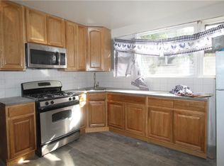 136 N 9th Ave #1, Mount Vernon, NY 10550