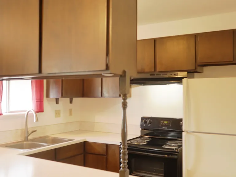 855 Park Ave #1 — Photo 4