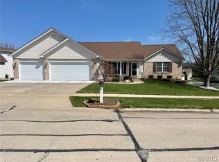 3132 Post Run Dr, O'Fallon, MO 63368