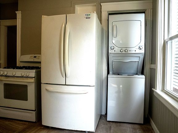 5th image of 207 Oakland Ave Unit 1