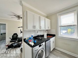 4220 N Clark St #3, Chicago, IL 60613