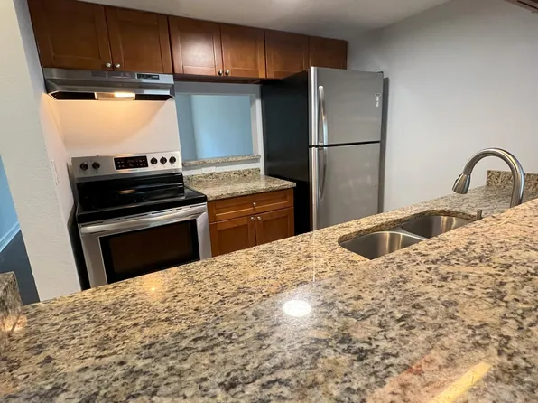 7167 E Bank Dr, Tampa, FL 33617