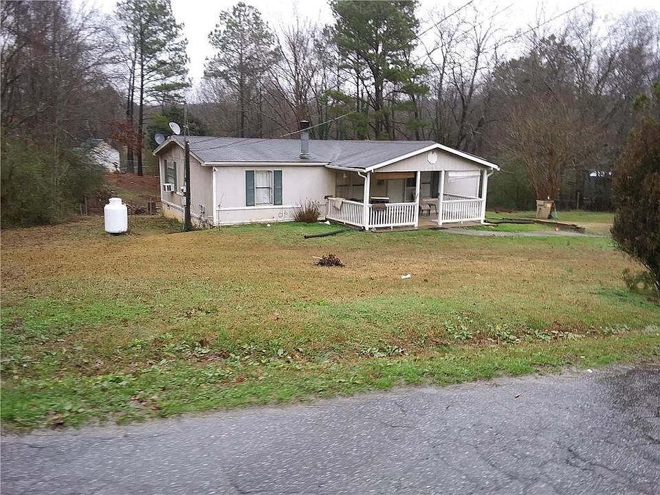 2nd image of 53 Pine Needle Trl