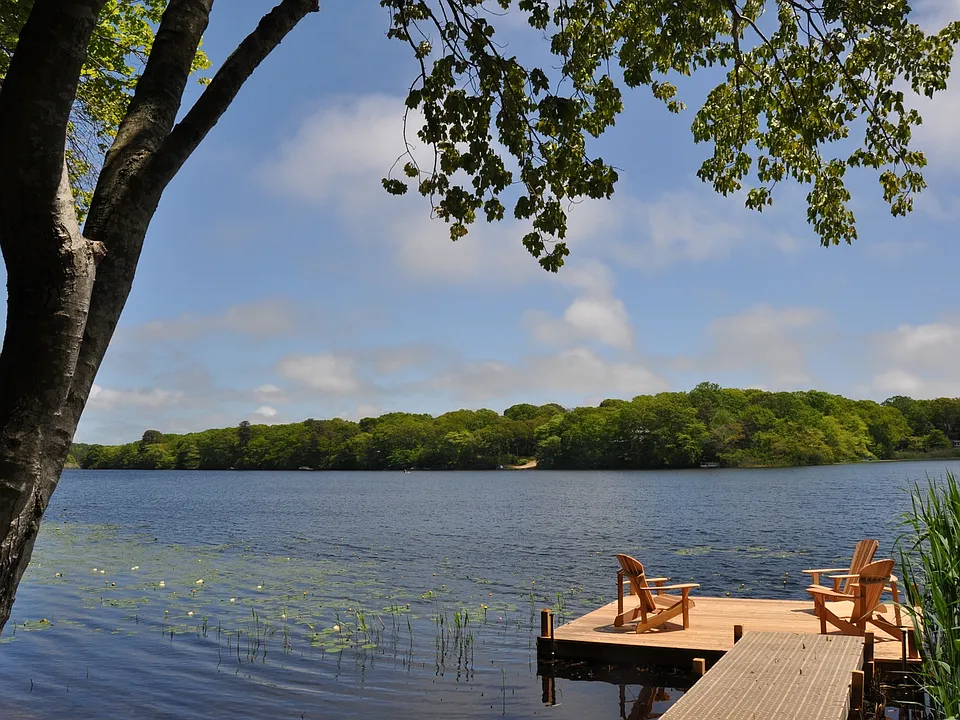 277 Big Fresh Pond Rd