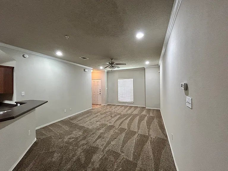 2108 Main St #5 — Photo 12