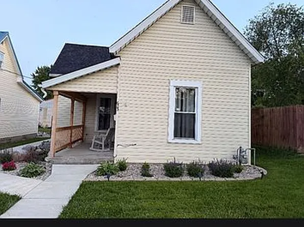 625 W 9th St, Rushville, IN 46173