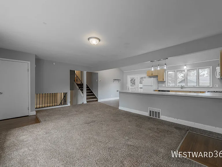 2221 Belmont Ave #SFH — Photo 9