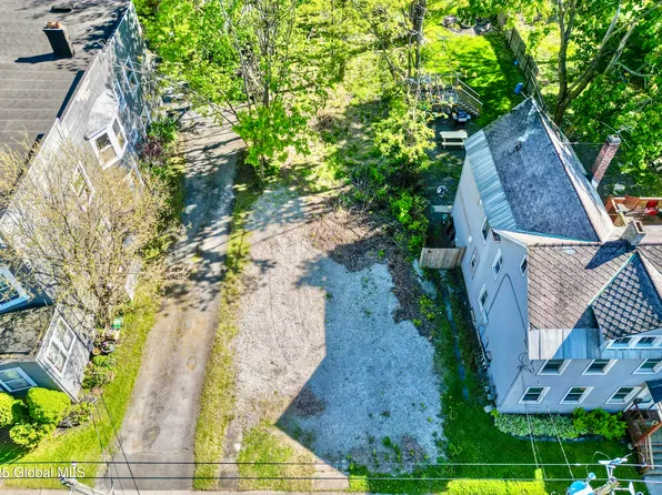 94 3rd Avenue, Rensselaer, NY 12144