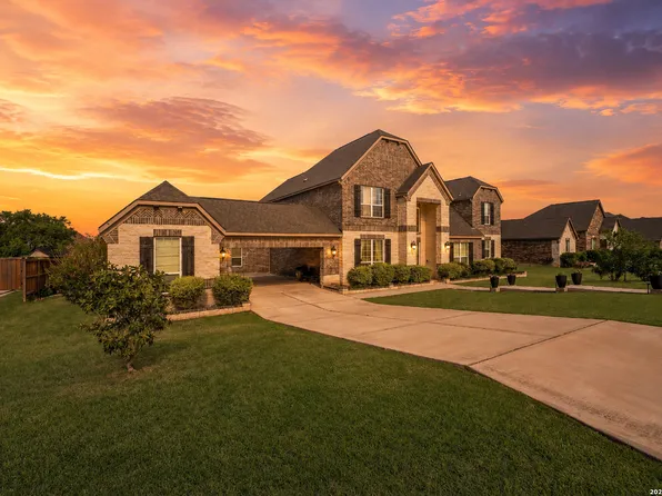 196 TEXAS BND, Castroville, TX 78009