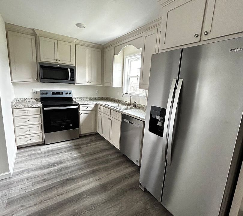 1st image of 1528 Woodard St