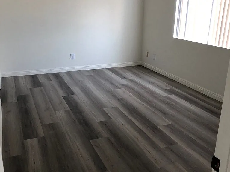 1201 N. Mansfield Ave. — Photo 5