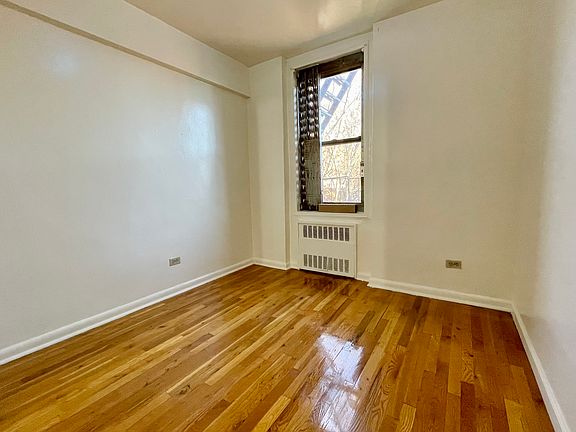 2nd image of 8330 Vietor Ave APT 701