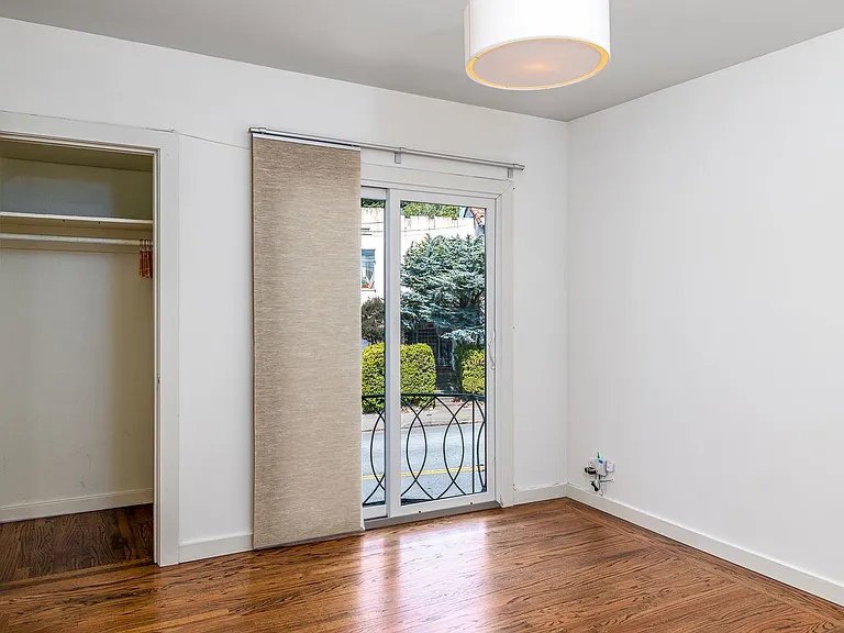 919 Teresita Blvd — Photo 17