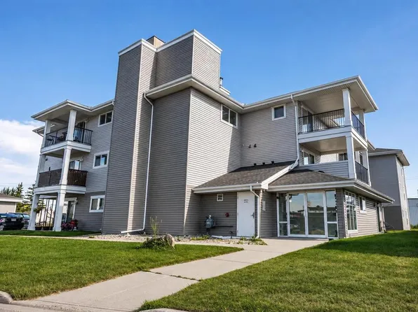 1021 N Ross St #304, Crossfield, AB T0M 0S0