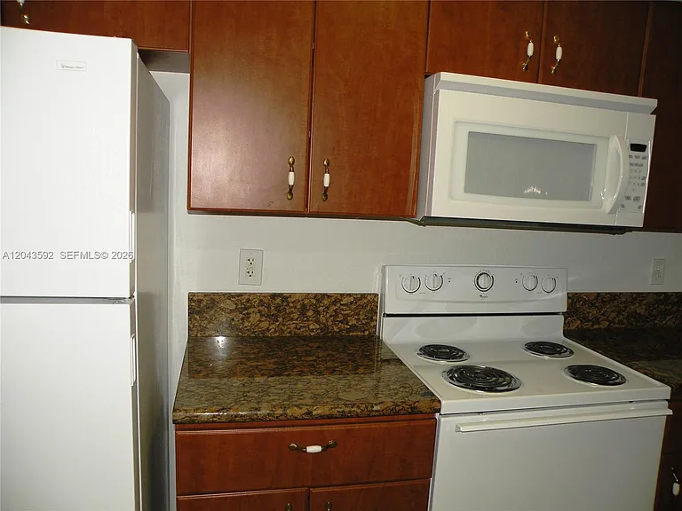 10981 NW 88th Ter #801 — Photo 3