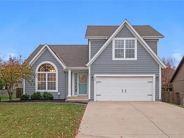 345 Arroyo St, Olathe, KS 66061