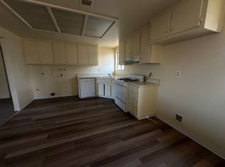 5717 Fairfax Rd #4, Bakersfield, CA 93306