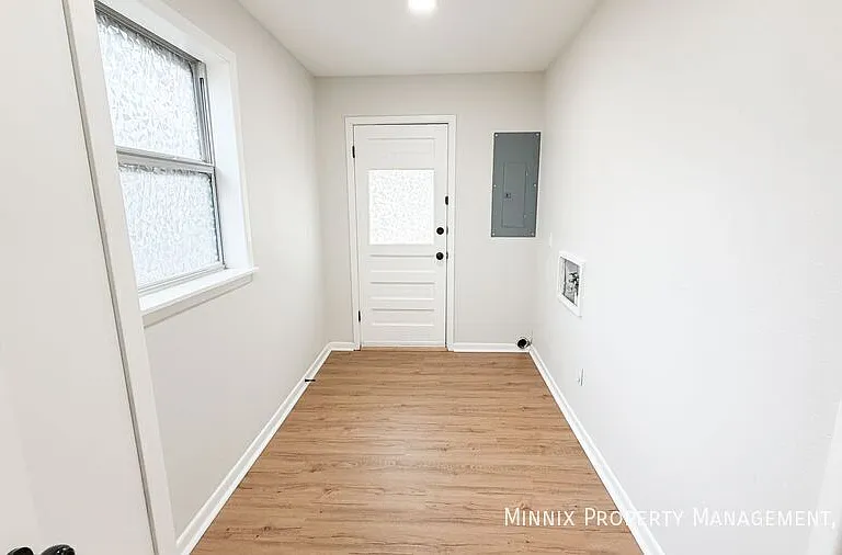 5204 9th St — Photo 12