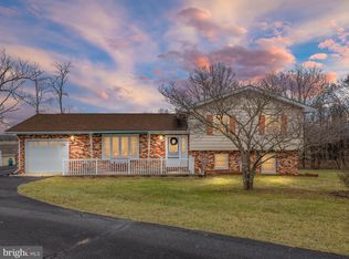 237 Sand Ridge Rd, Toms Brook, VA 22660