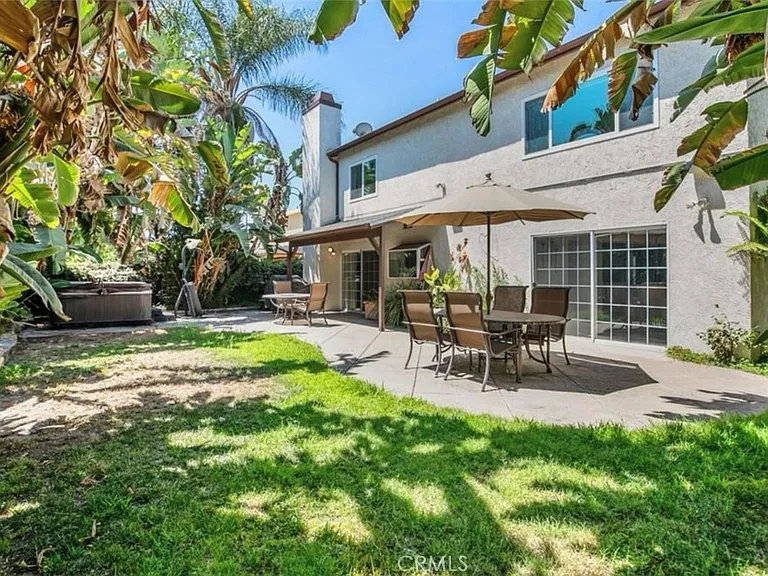 5954 Wilkinson Ave — Photo 37