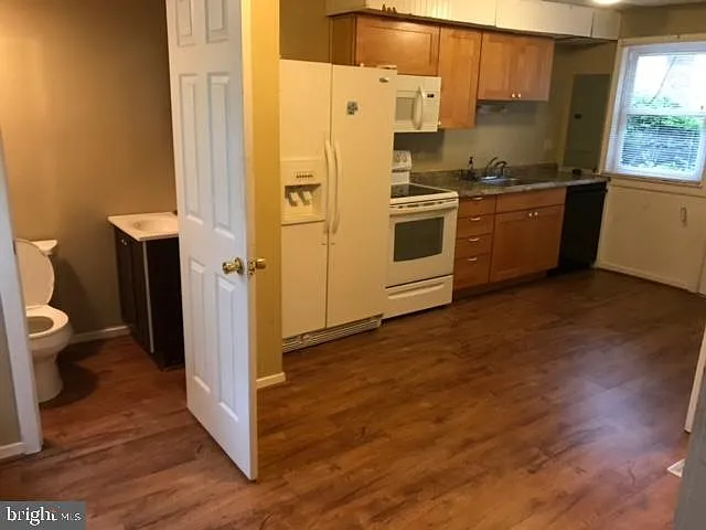 64 Thompson Cir — Photo 5