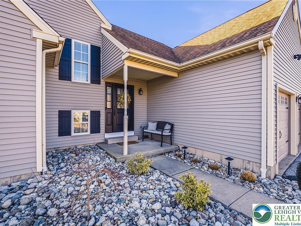 3220 Carbon St, Whitehall, PA 18052 | Zillow
