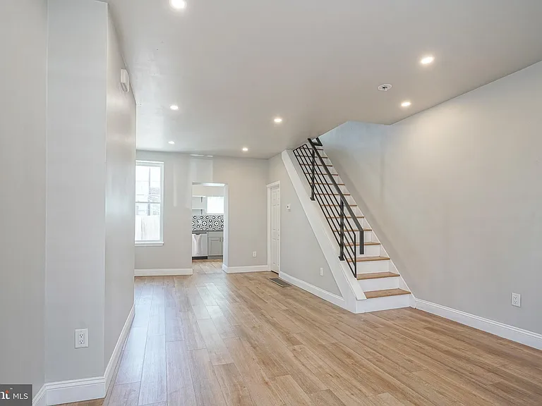 3037 Tulip St — Photo 7