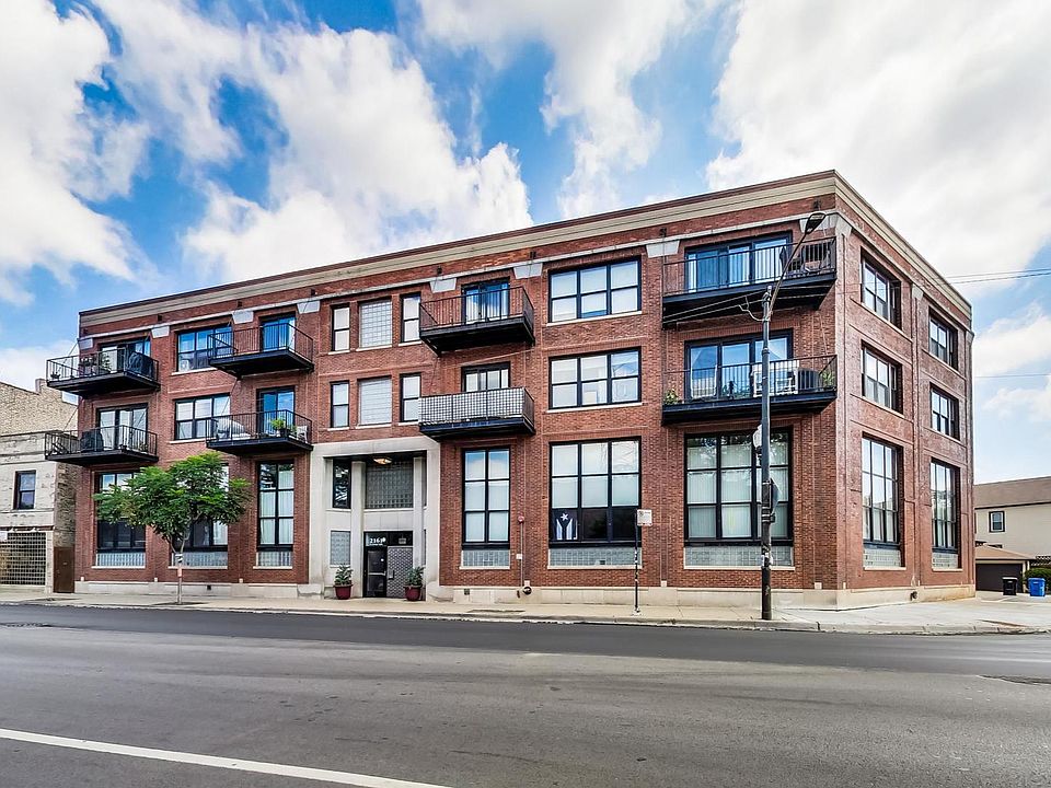 1st image of 2161 N California Ave APT 102