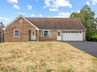 2101 Forge Dr, Aliquippa, PA 15001