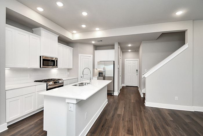 2nd image of 1202 Scarlet Creek Dr #84