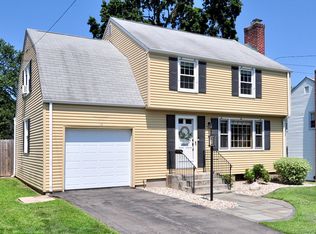 18 Greystone Rd, West Hartford, CT 06107