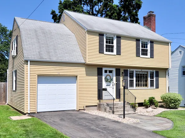 18 Greystone Road, West Hartford, CT 06107