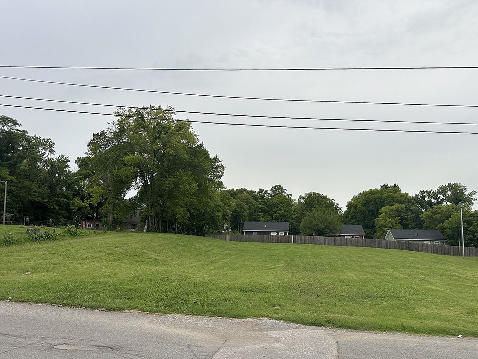 2nd image of 1609 Jones St