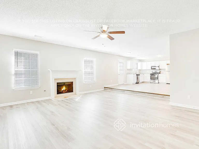 7430 Spoleto Loop — Photo 4