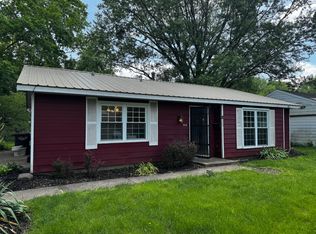915 Shasta Dr, Danville, IL 61832